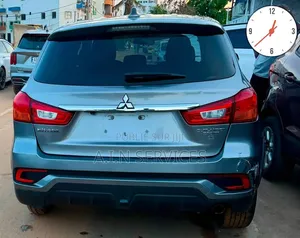 Mitsubishi Outlander 2019 Gris