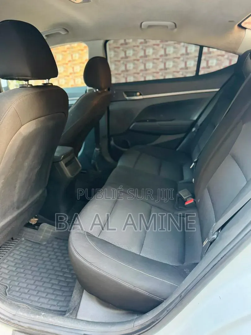 Hyundai Elantra 2017 Blanc