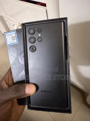 Nouveau Samsung Galaxy S22 Ultra 256 GB Noir