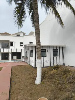 6chbre Villa dans Almadis, Almadies à Louer