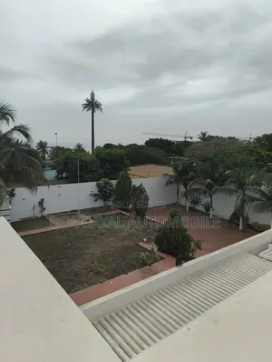 6chbre Villa dans Almadis, Almadies à Louer