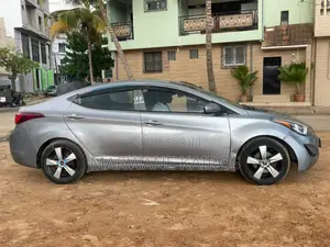 Hyundai Elantra 2016 Gris