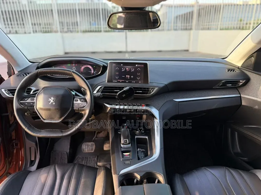 Peugeot 408 2018 Marron