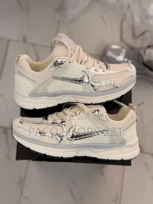 Nike Vomero 5 – Neuves Size 37 38 39 40 41