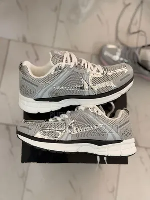 Nike Vomero 5 – Neuves Size 37 38 39 40 41