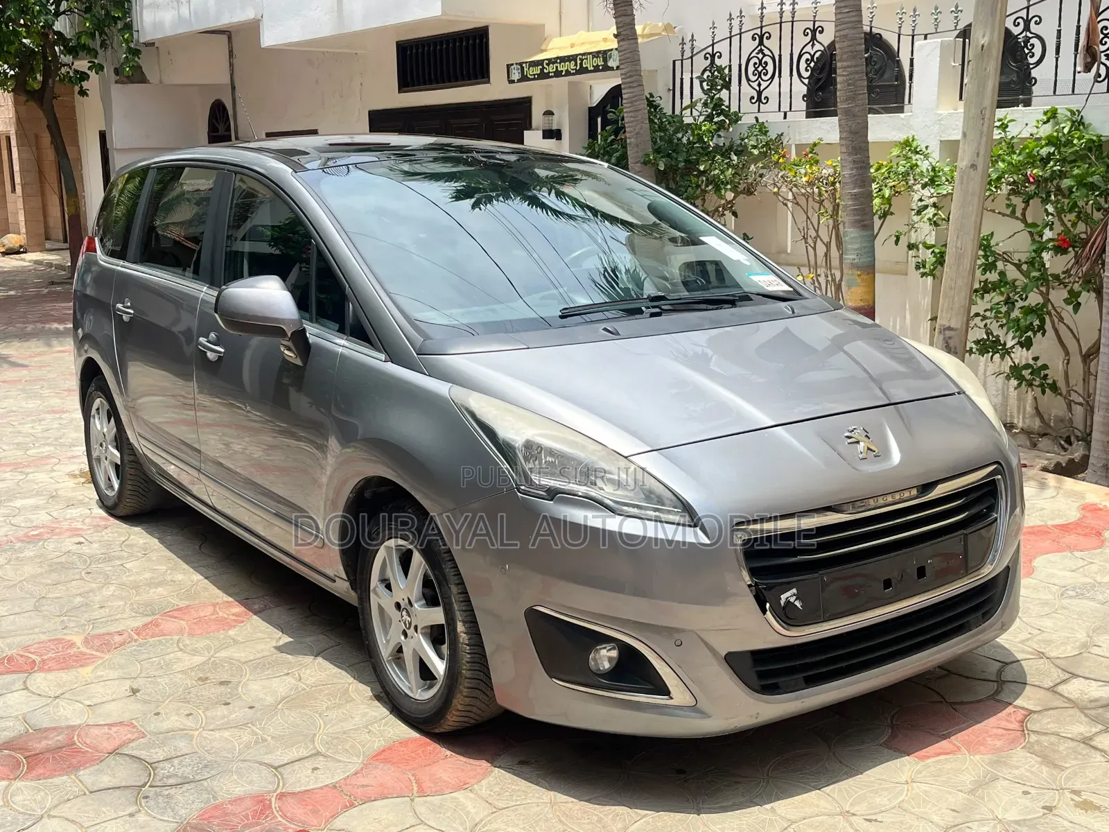 Peugeot 5008 2016 Gris