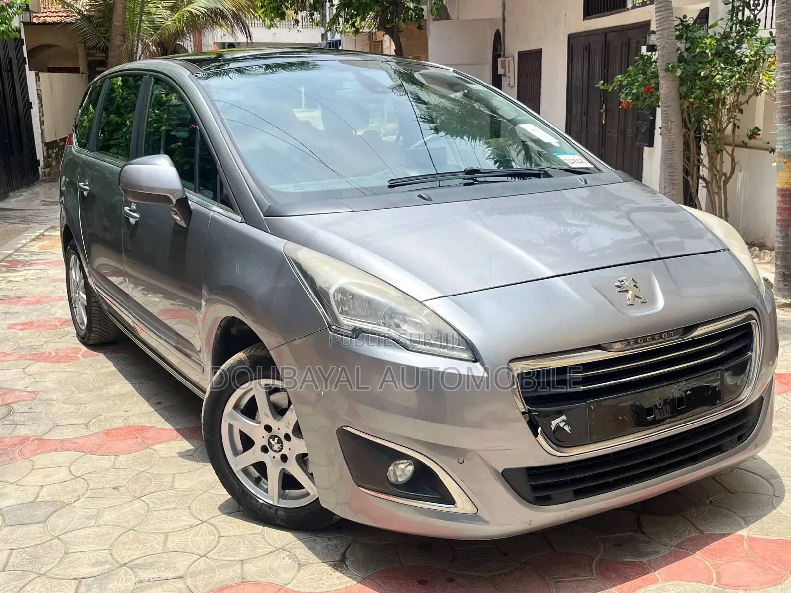 Peugeot 5008 2016 Gris