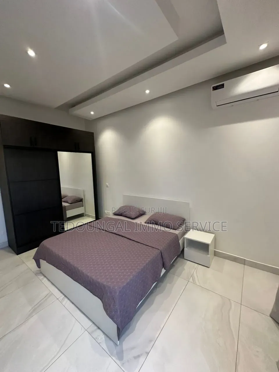 Meublé 3chbre Appartement dans Almadies à Louer