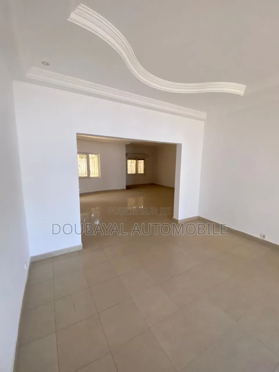 4chbre Villa dans Mermoz à Louer