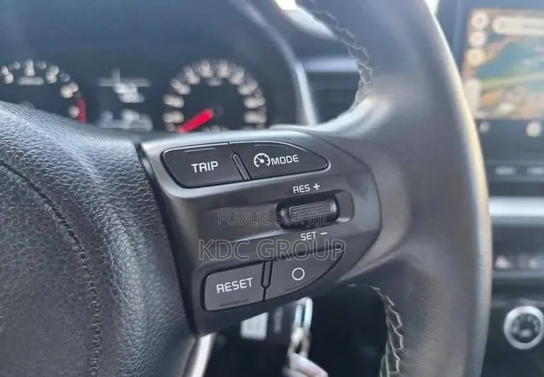 Hyundai Kona 2024 Gris