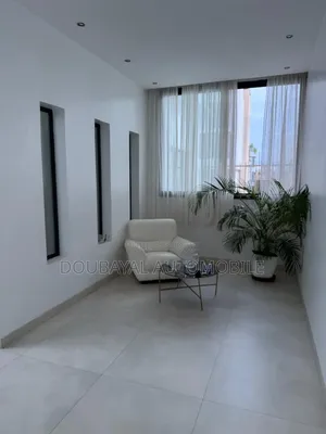 3chbre Villa dans Aparament À Louer, Ouakam à Louer
