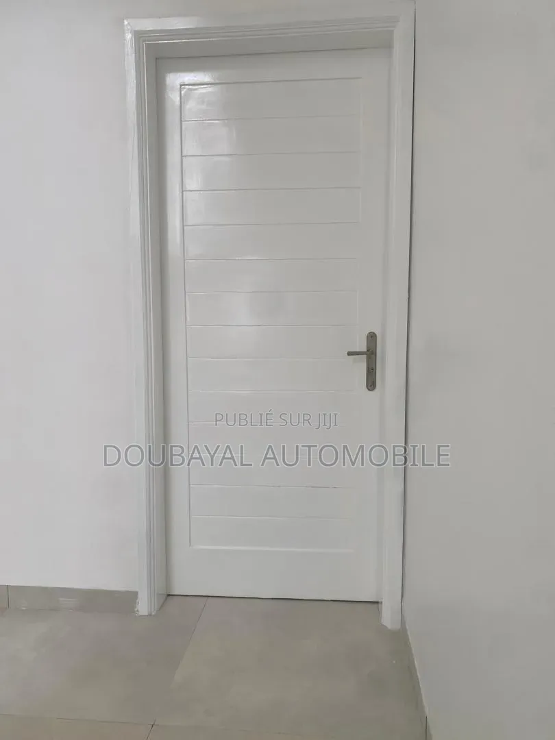 3chbre Villa dans Aparament À Louer, Ouakam à Louer