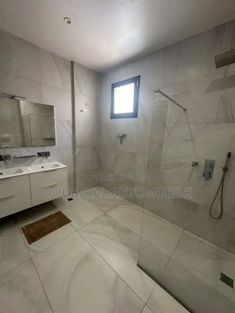 Meublé 3chbre Appartement dans Meuble Almadis, Almadies à Louer
