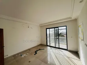 6chbre Villa dans Villa À Louer, Almadies à Louer