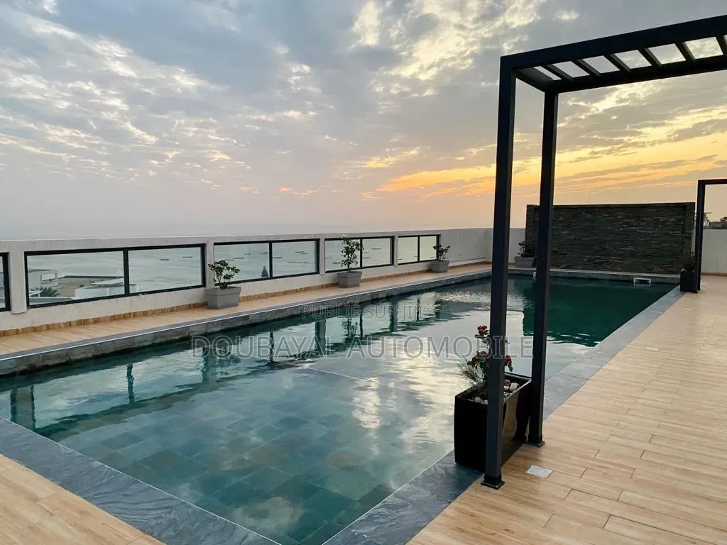 3chbre Appartement dans Oukam Aparament À, Almadies à Louer