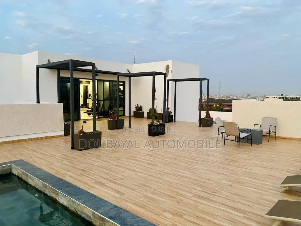 3chbre Appartement dans Oukam Aparament À, Almadies à Louer