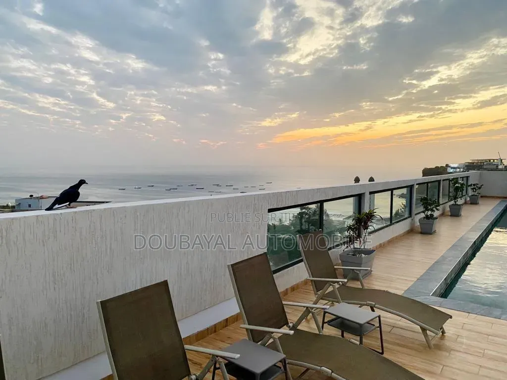 3chbre Appartement dans Oukam Aparament À, Almadies à Louer