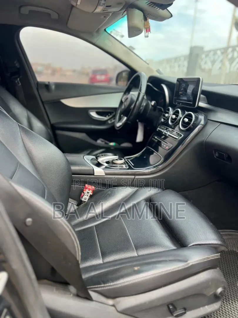 Mercedes-Benz C300 2016 Noir