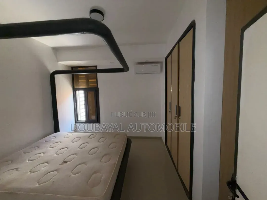 4chbre Villa dans Villa À Louer Vdn, Mermoz Sacré-Cœur à Louer