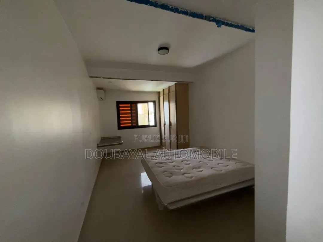 4chbre Villa dans Villa À Louer Vdn, Mermoz Sacré-Cœur à Louer