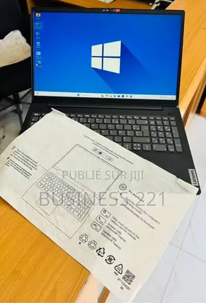 Nouveau Ordinateur portable Lenovo V15 G4 8GB AMD Ryzen 3 SSD 512GB