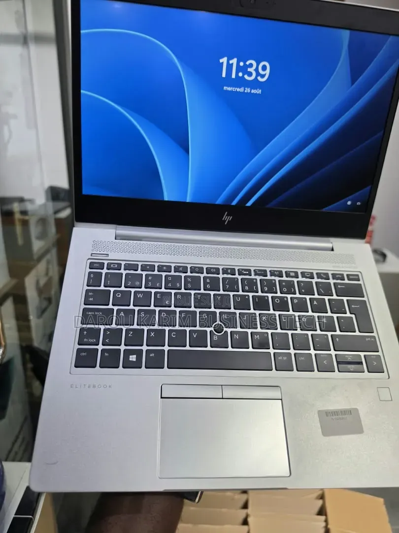 Nouveau HP EliteBook 735 G5 16GB AMD Ryzen 5 SSD 256GB