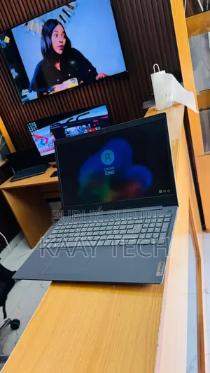Ordinateur portable Lenovo V15 4GB Intel Celeron HDD 1T