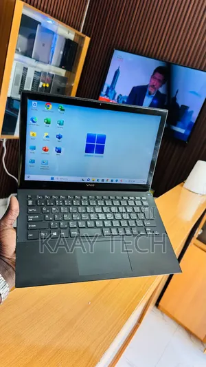 Ordinateur portable Sony VAIO SVJ20236SN 8GB Intel Core i7 SSD 256GB