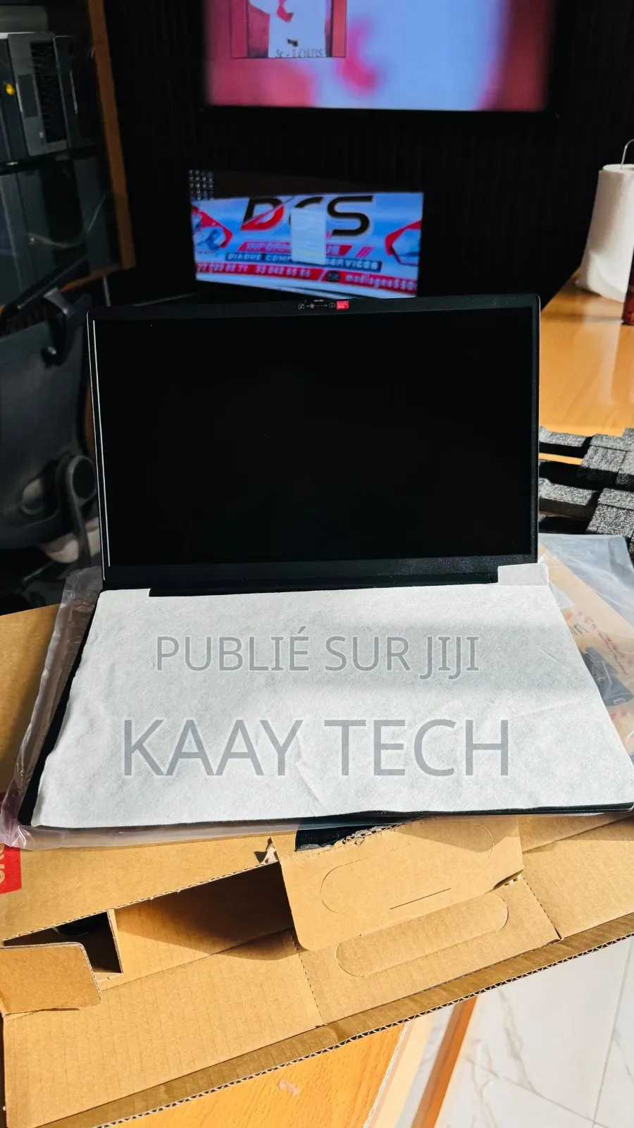 Nouveau Ordinateur portable Lenovo V15 G4 8GB AMD Ryzen 3 SSD 512GB