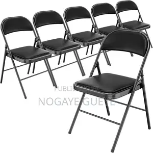 Chaise Pliable Disponible
