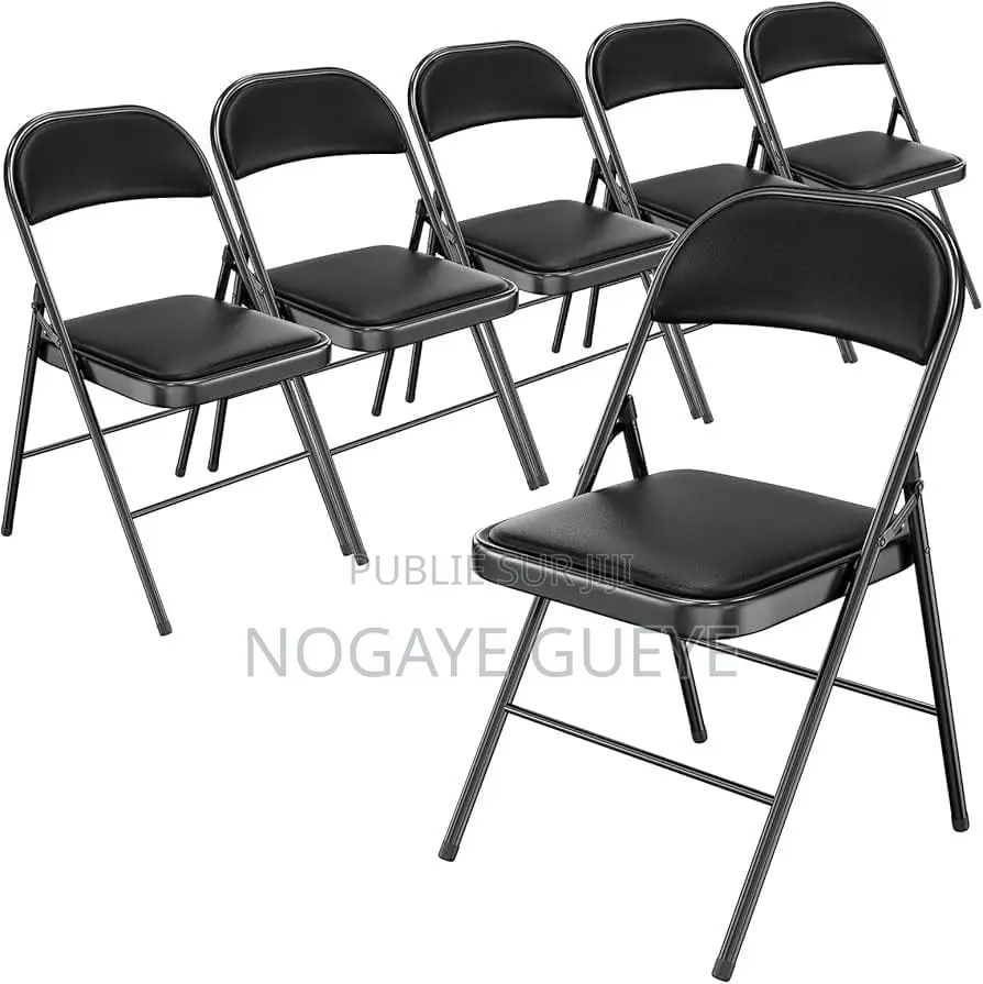 Chaise Pliable Disponible