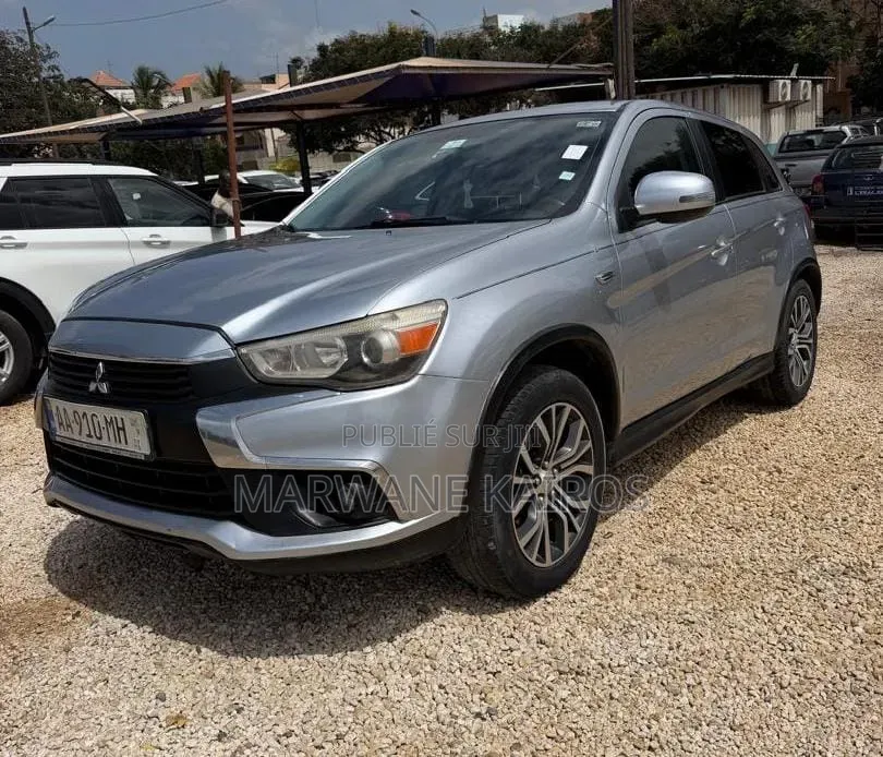 Mitsubishi RVR 2016 Gris