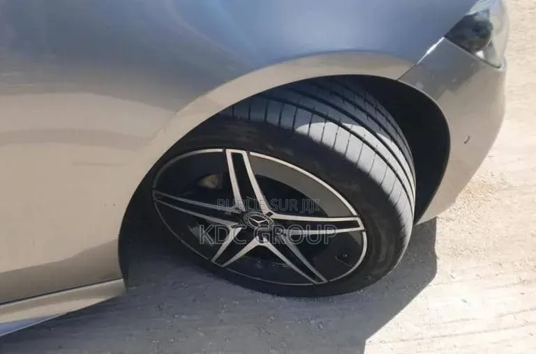 Mercedes-Benz C-Class 2022 Argenté