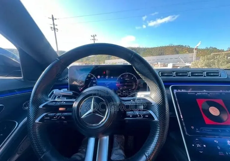 Mercedes-Benz S-Class 2024 Noir