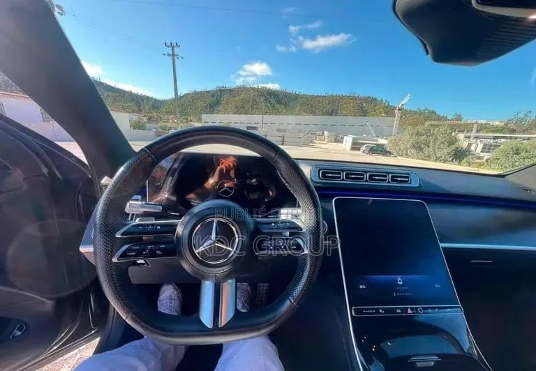 Mercedes-Benz S-Class 2024 Noir