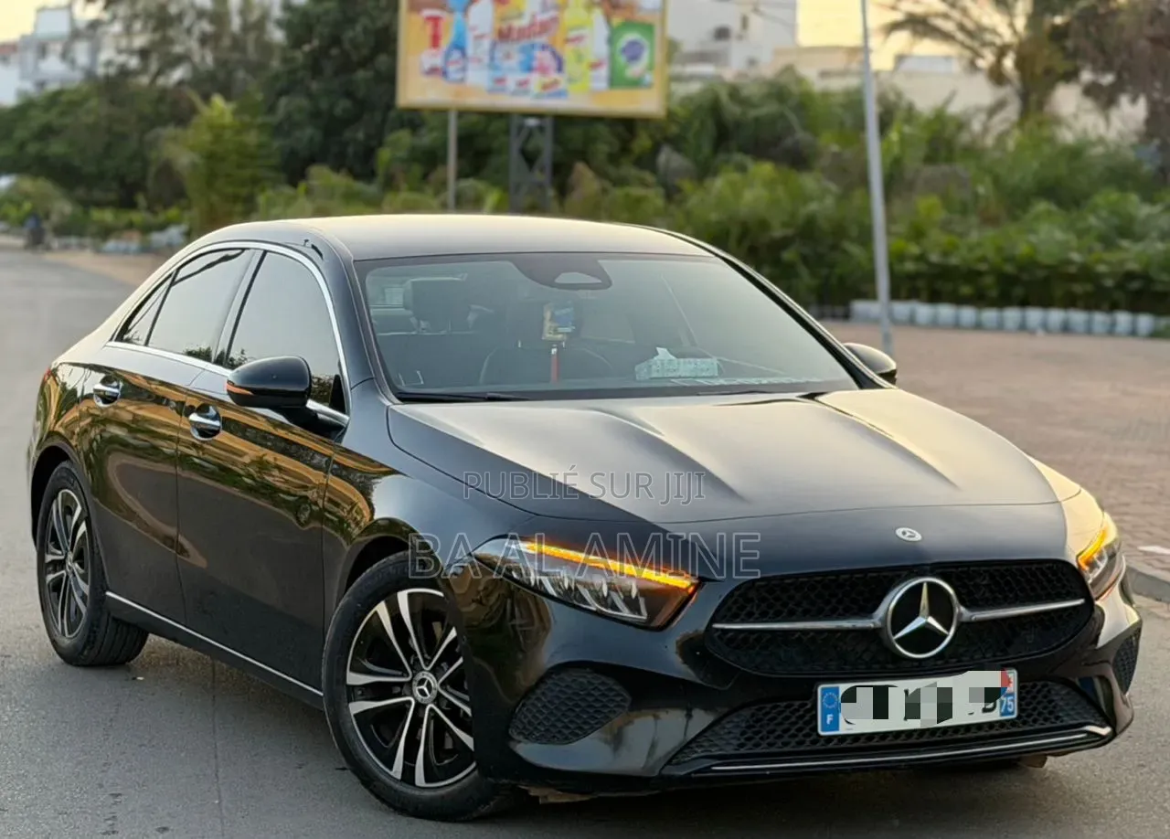 Mercedes-Benz A-Class 2023 Noir