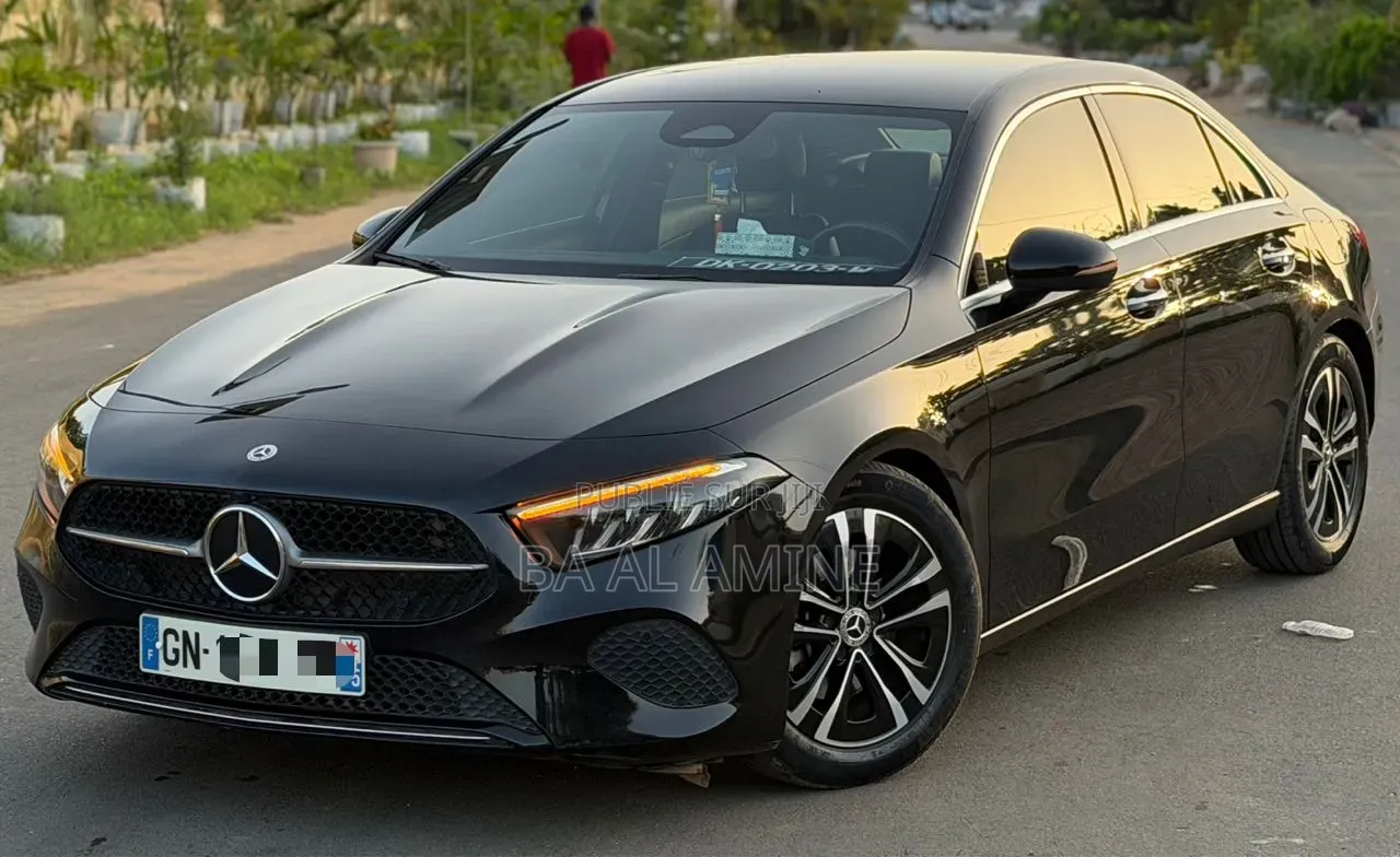 Mercedes-Benz A-Class 2023 Noir