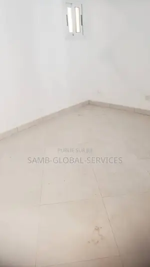 2chbre Appartement dans Yoff à Louer