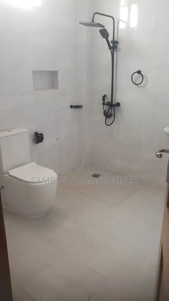 2chbre Appartement dans Yoff à Louer