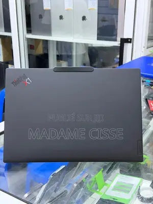 Nouveau Lenovo ThinkPad X1 Carbon 32GB Intel Core Ultra 7 SSD 512GB