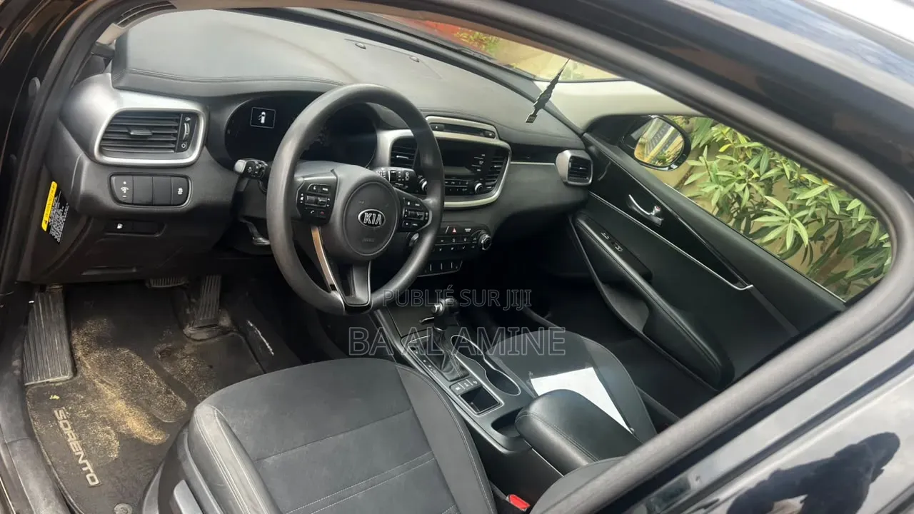 Kia Sorento 4dr SUV 2016 Noir
