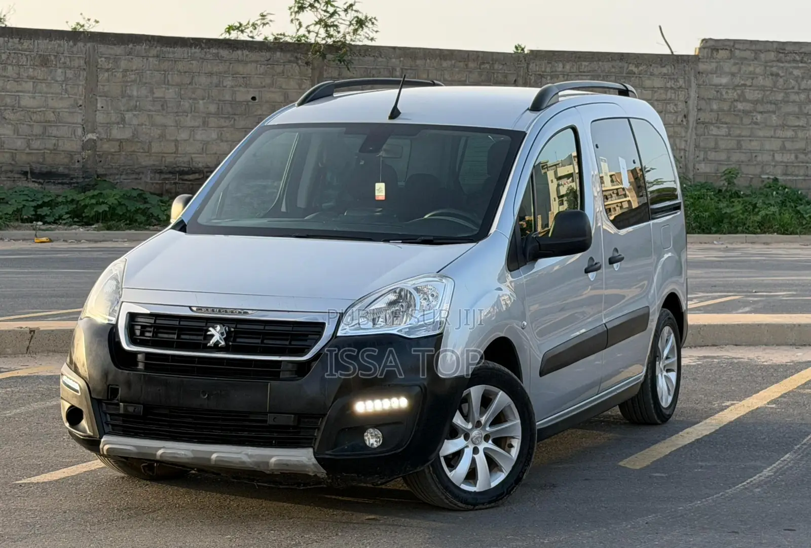 Peugeot Partenaire 2017 Gris