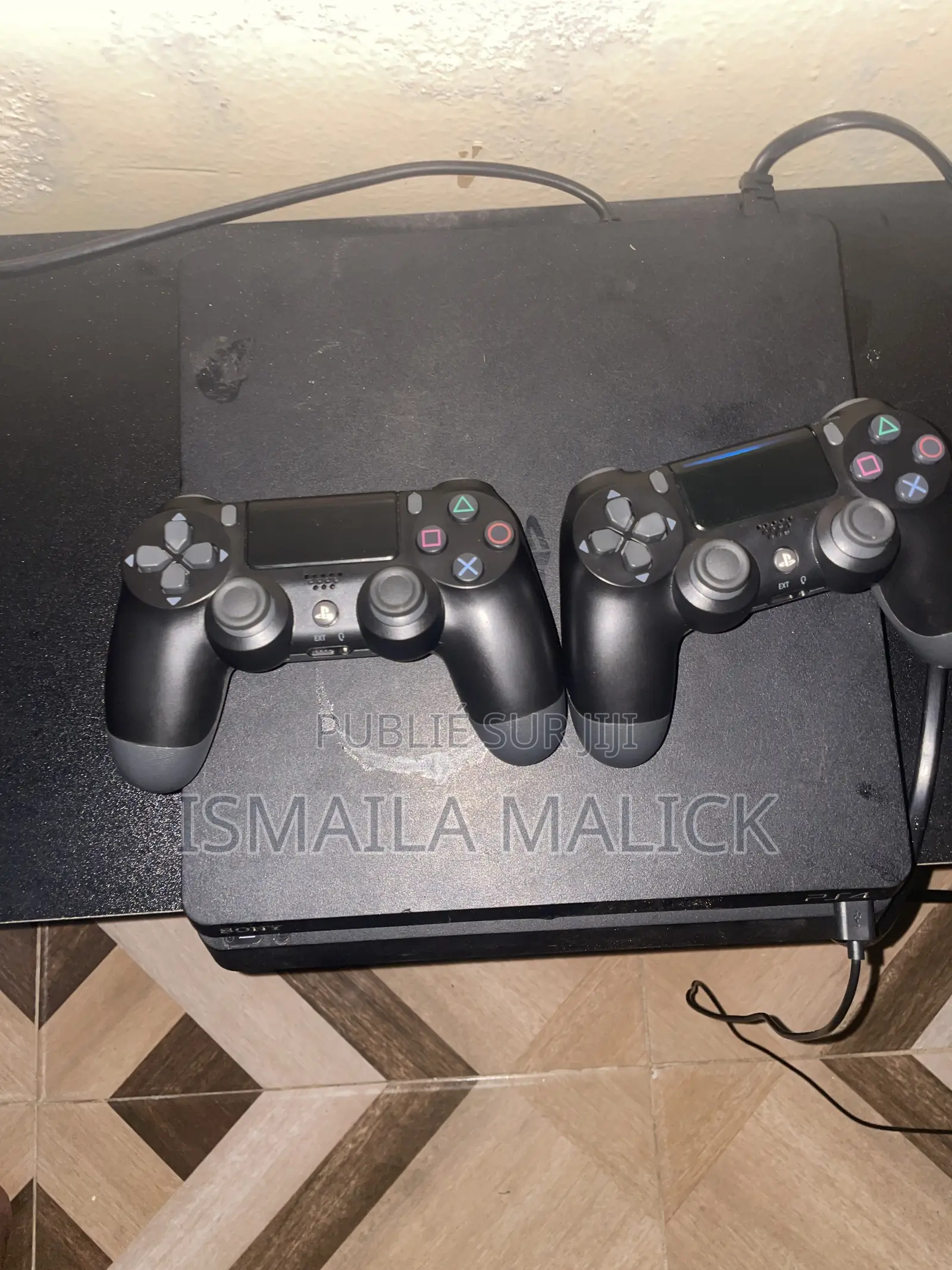 Ps4 Slim Officiel 10 Jeux 2 Manette