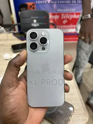Nouveau Apple iPhone 15 Pro 256 GB Gris