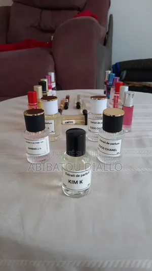 Parfums De Qualité Supérieure - Collection Variée
