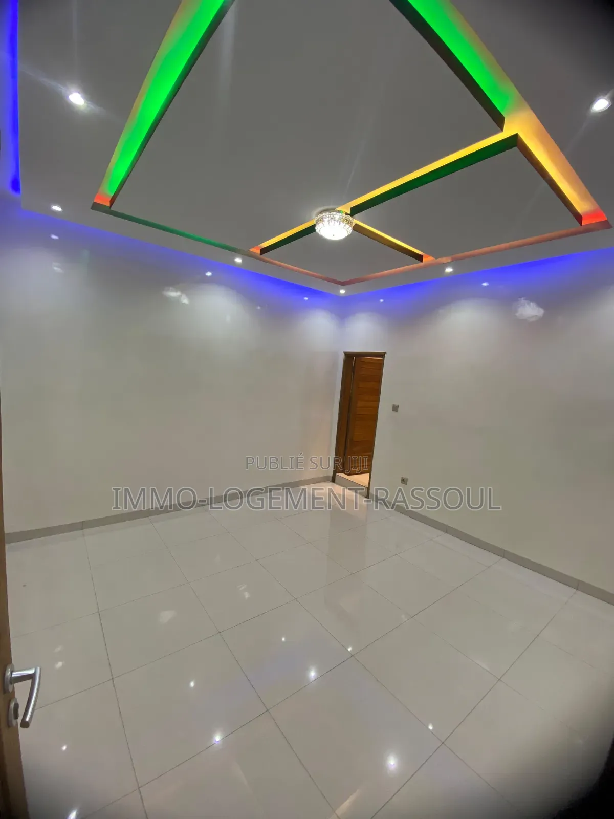 4chbre Appartement dans , Yoff à Louer