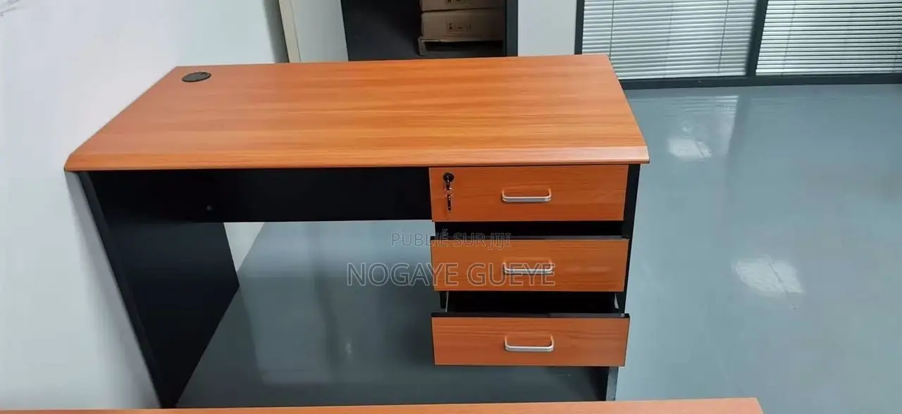 Table De Bureau