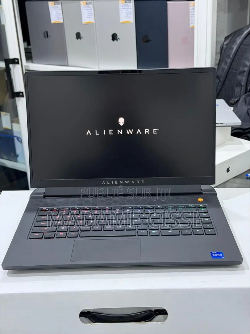 Nouveau Dell Allenware M15 R5 16GB Intel Core i7 SSD 1T