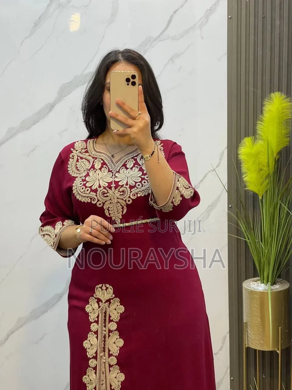 Ensemble Grande Dame Marocaine Tissu Lain Avec De La Broderie HC