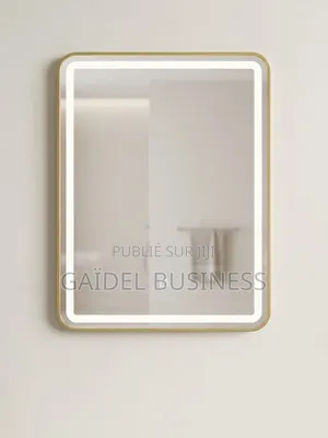 Miroir Mural LED Édition Luxe – Cadre Doré (60 X 80 Cm)